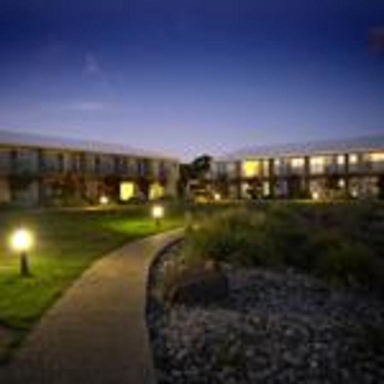 Aparthotel Quest Williamstown North Exterior foto